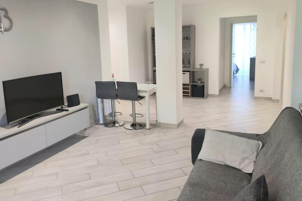 Ampio Bilocale In Zona Porta Vittoria / Corso Lodi Apartment Milano Ngoại thất bức ảnh